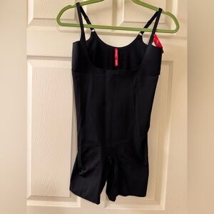 SPANX Black Open Bust Mid-Thigh Bodysuit NWT size XL